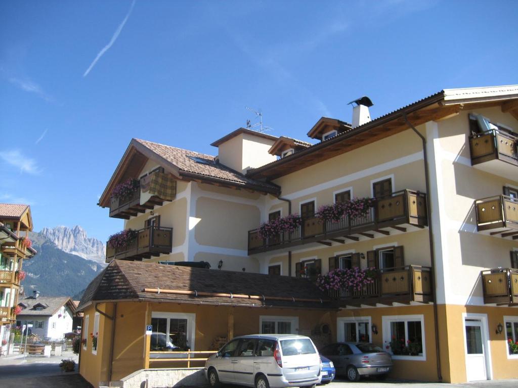 Hotel El Geiger Pozza di Fassa Zewnętrze zdjęcie